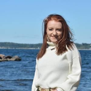 Meet your Posher, Lily